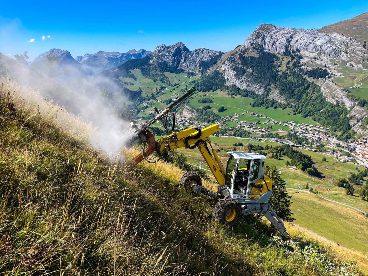 Menzi Muck M220